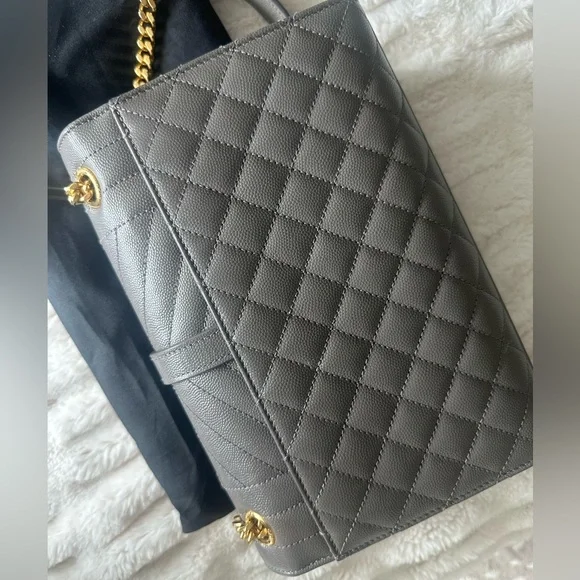 Yves Saint Laurent Gray Quilted Leather Chain Bag - Picture 3 of 16